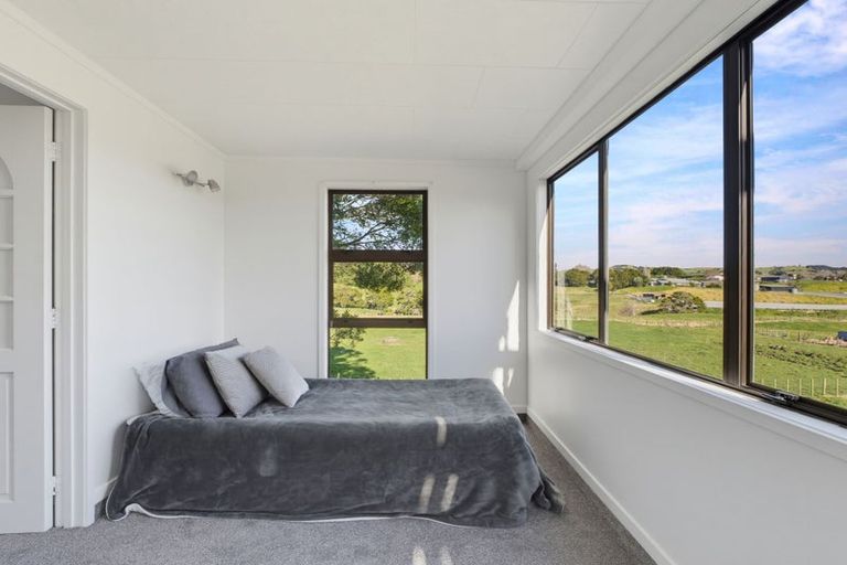 Photo of property in 16 Kaiwaka-mangawhai Road, Kaiwaka, 0975
