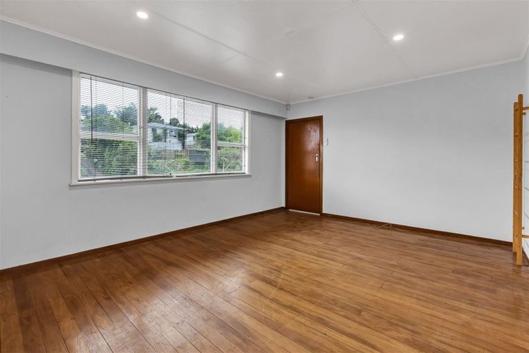 Photo of property in 14 Whakawhiti Street, Marfell, New Plymouth, 4310