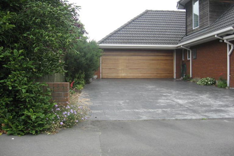 Photo of property in 87 Peer Street, Ilam, Christchurch, 8041