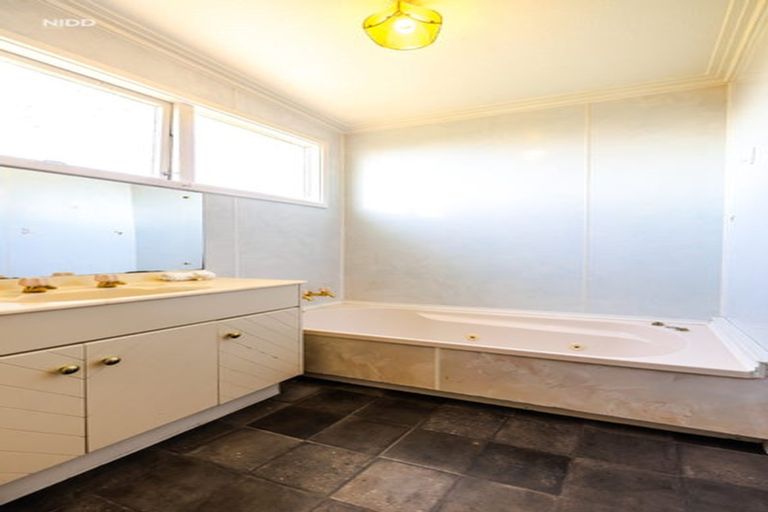 Photo of property in 17 Springhill Road, Mornington, Dunedin, 9011