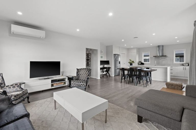 Photo of property in 7 Grooby Place, Havelock North, 4130