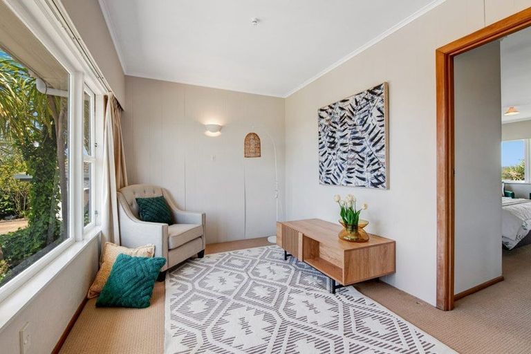 Photo of property in 60 Ardern Avenue, Stanmore Bay, Whangaparaoa, 0932