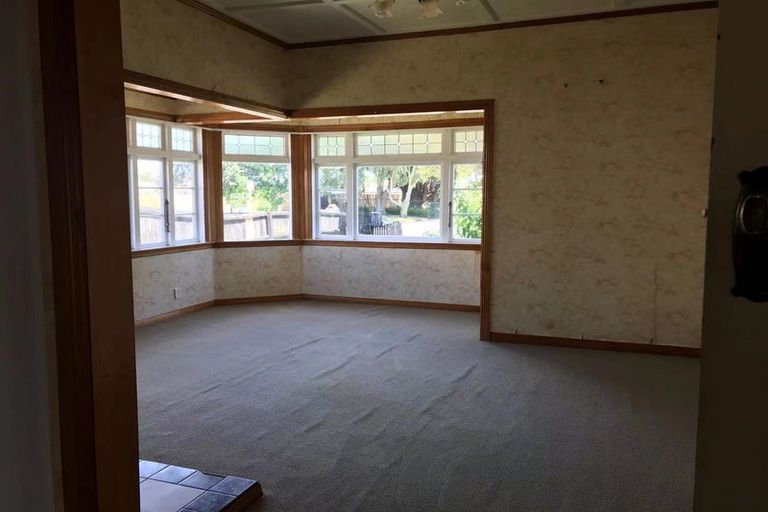 Photo of property in 56 Mckenzie Road, Mangere Bridge, Auckland, 2022