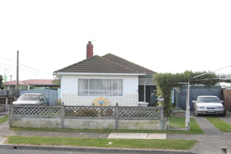 Photo of property in 28 Mason Avenue, Maraenui, Napier, 4110