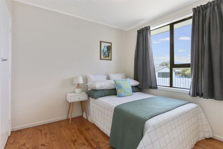 Photo of property in 11 Parker Crescent, Otara, Auckland, 2023