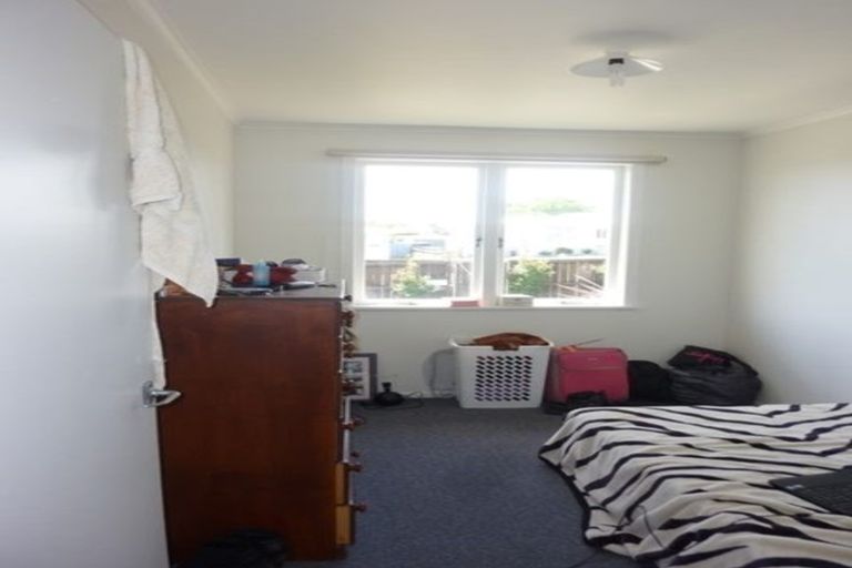 Photo of property in 20 Geordie Street, Henderson, Auckland, 0612