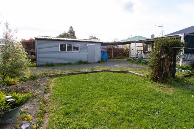 Photo of property in 12 Grant Street, Dannevirke, 4930