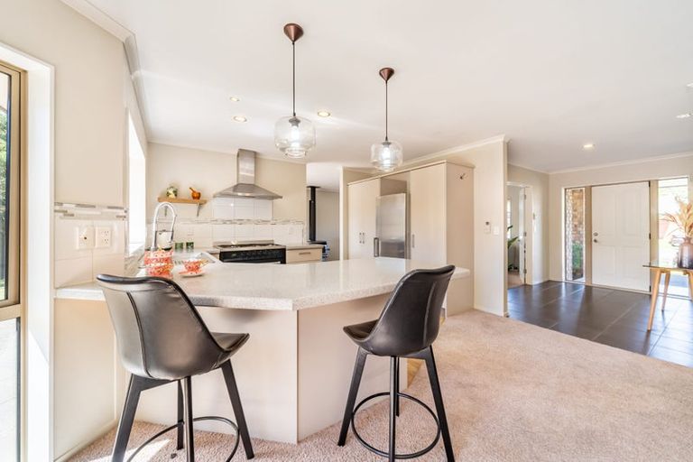 Photo of property in 8 Beechwood Way, Te Marua, Upper Hutt, 5018