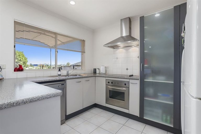 Photo of property in 7 Richfield Crescent, Westgate, Auckland, 0614