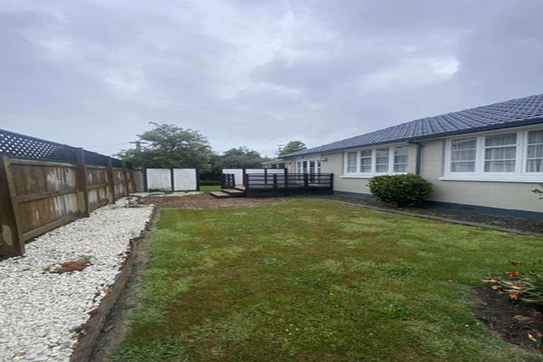 Photo of property in 2 Grosvenor Street, Redwood, Christchurch, 8051