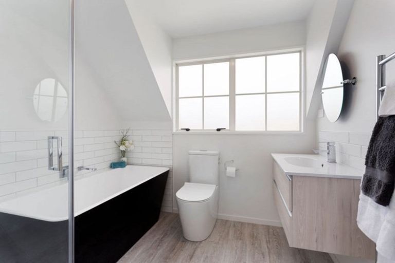 Photo of property in 86a Peer Street, Upper Riccarton, Christchurch, 8041