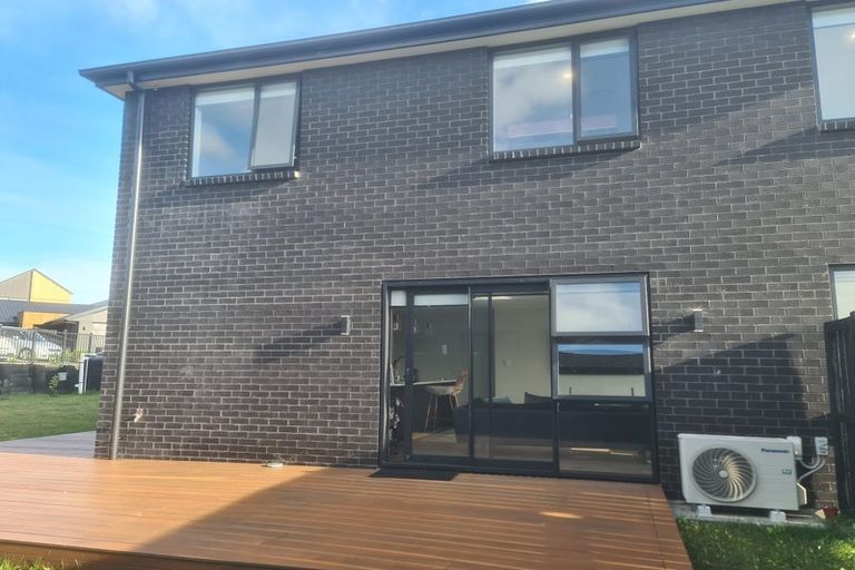 Photo of property in 2 Winstone House Road, Paerata, 2124