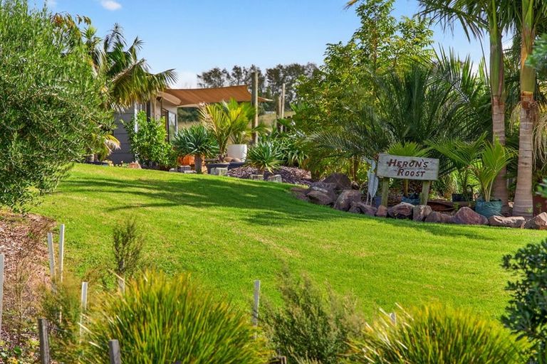 Photo of property in 252 Oneriri Road, Kaiwaka, 0573