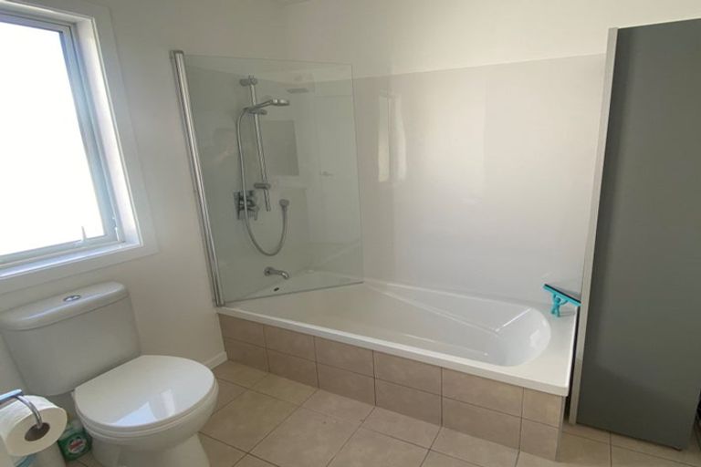 Photo of property in 45 Edinburgh Terrace, Berhampore, Wellington, 6023