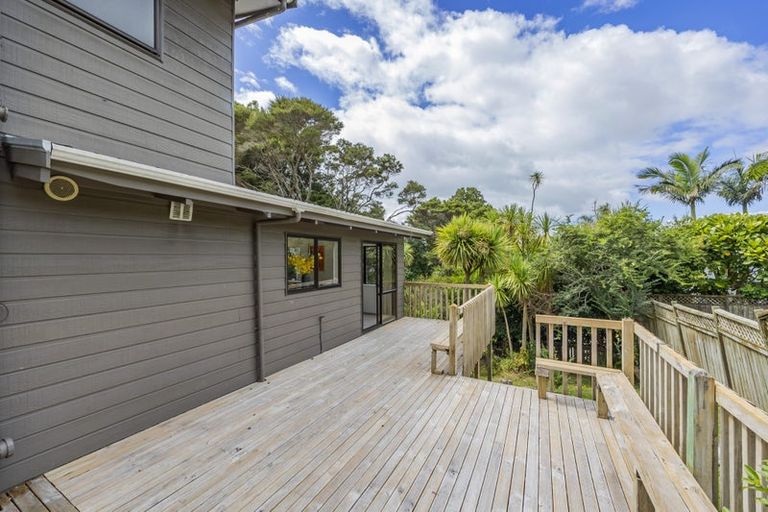 Photo of property in 2/104 Ocean View Road, Northcote, Auckland, 0627