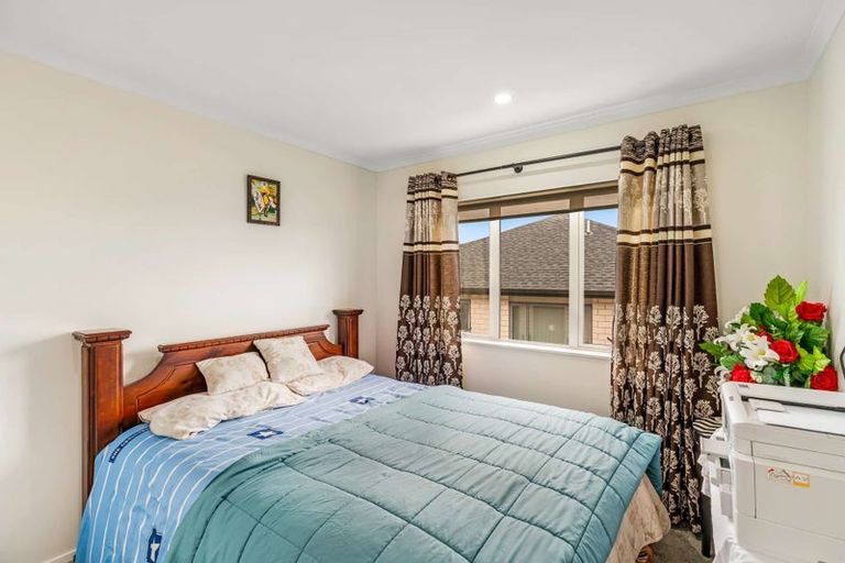 Photo of property in 22 Te Aramanu Crescent, Papakura, 2110