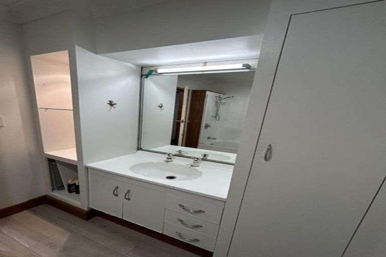 Photo of property in 1 Harris Street, Mount Maunganui, 3116