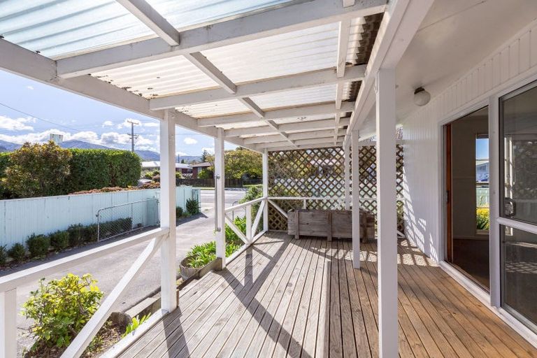 Photo of property in 88 Revans Street, Featherston, 5710