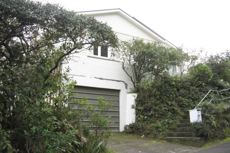 Photo of property in 11 Pimble Avenue, Karori, Wellington, 6012