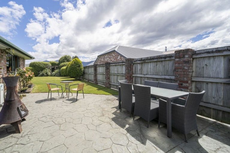 Photo of property in 11 Kepler Place, Te Anau, 9600