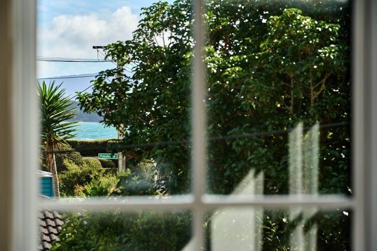 Photo of property in 13 Miro Street, Eastbourne, Lower Hutt, 5013