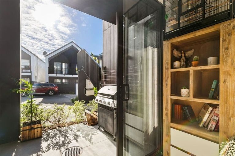 Photo of property in 64 Rangihina Road, Hobsonville, Auckland, 0616