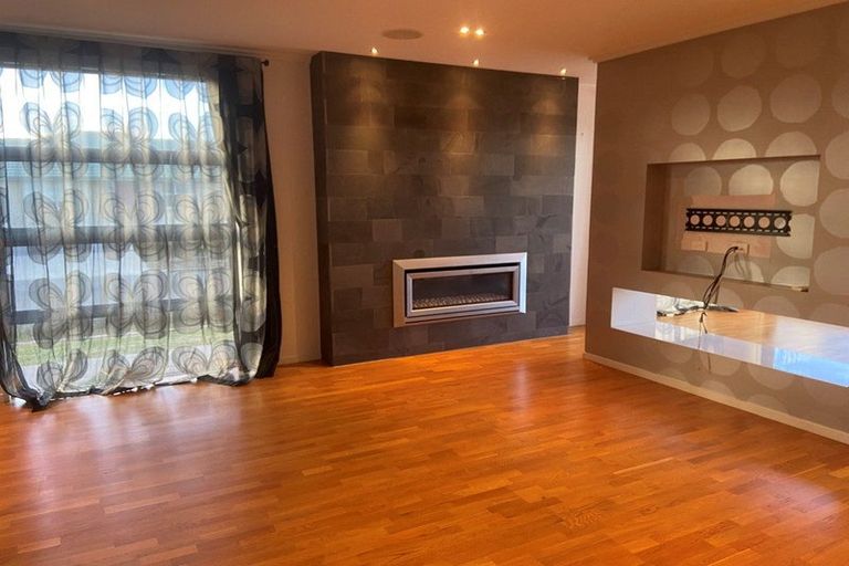 Photo of property in 1 Te Waihora Street, Pegasus, 7612