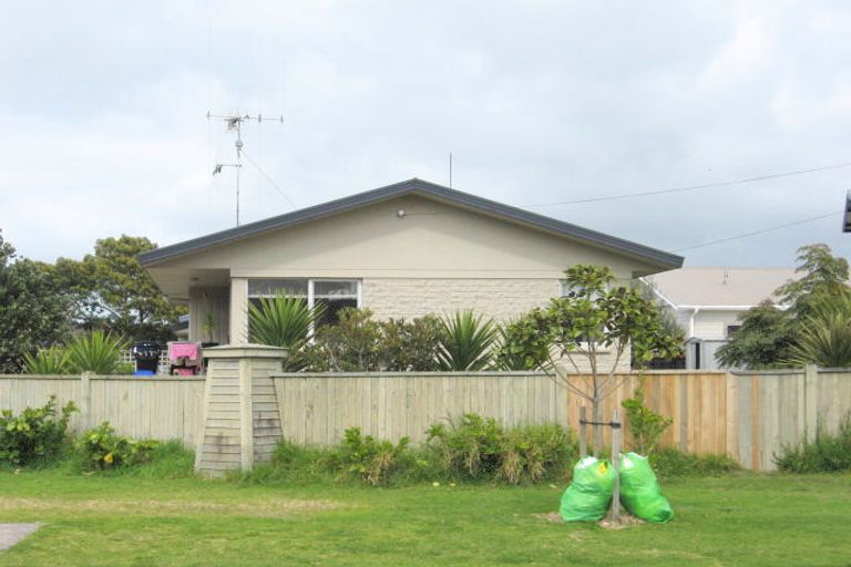 Photo of property in 230 Range Road, Papamoa Beach, Papamoa, 3118