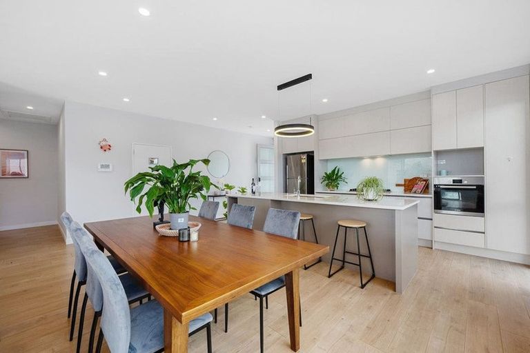 Photo of property in 3 Tararua Street, Massey, Auckland, 0614