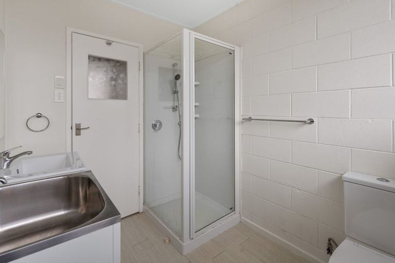 Photo of property in 122f Argyle Street, Mosgiel, 9024
