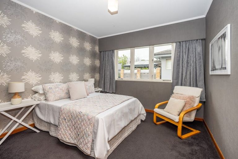 Photo of property in 58 Forest Lake Road, Forest Lake, Hamilton, 3200