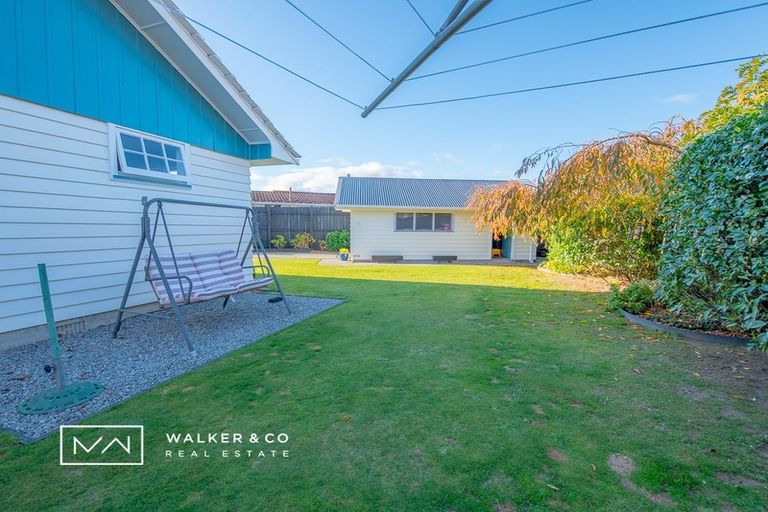 Photo of property in 35 Mountbatten Grove, Clouston Park, Upper Hutt, 5018