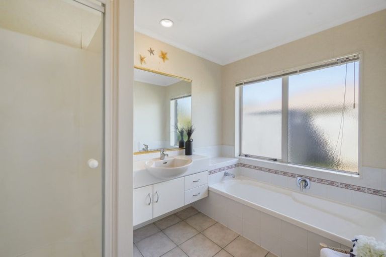 Photo of property in 42 Sterling Gate Drive, Bethlehem, Tauranga, 3110