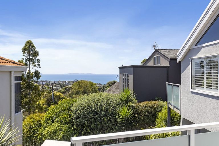 Photo of property in 1/80 Knights Road, Rothesay Bay, Auckland, 0630