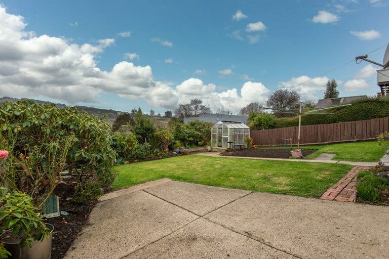 Photo of property in 8 Scotland Terrace, Green Island, Dunedin, 9018