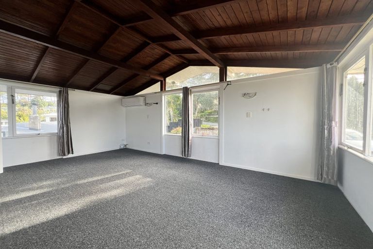 Photo of property in 52 Channel View Road, Campbells Bay, Auckland, 0630