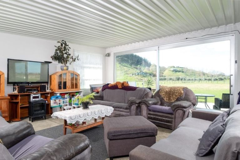 Photo of property in 70 Repongaere Road, Waituhi, Gisborne, 4072