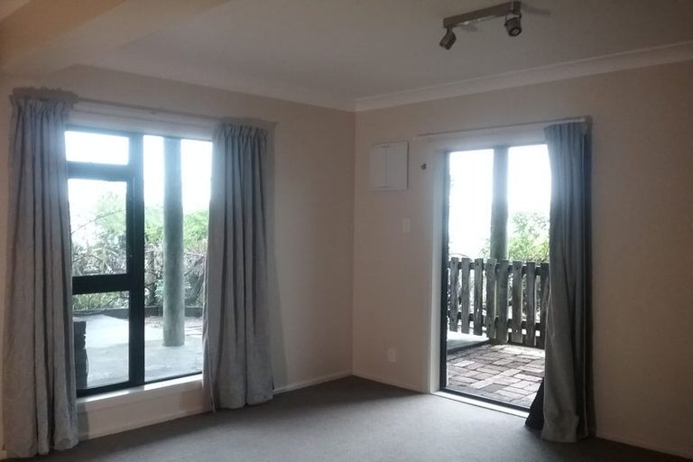 Photo of property in 319 Marine Dr York Bay, York Bay, Lower Hutt, 5013