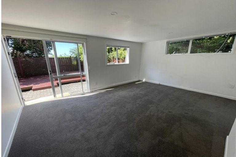 Photo of property in 1/26 Marlborough Avenue, Glenfield, Auckland, 0629