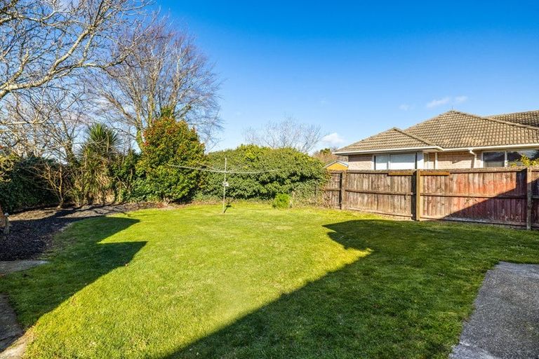 Photo of property in 38 Radbrook Street, Avonhead, Christchurch, 8042