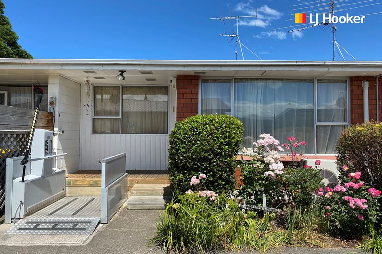 Photo of property in 28 Forfar Street, Mosgiel, 9024