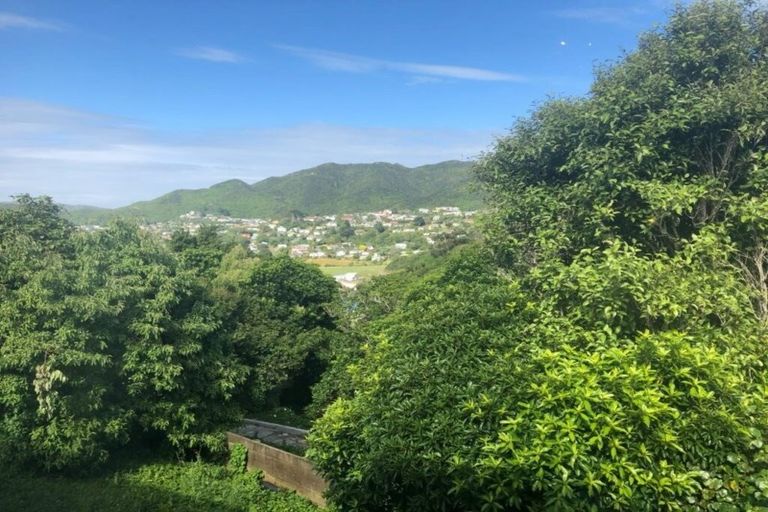 Photo of property in 24 Victory Avenue, Karori, Wellington, 6012