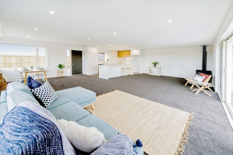 Photo of property in 58 Sandhurst Drive, Papamoa Beach, Papamoa, 3118