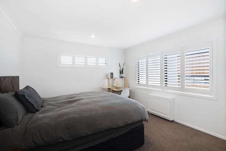 Photo of property in 125a Point Chevalier Road, Point Chevalier, Auckland, 1022