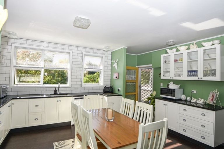 Photo of property in 2 Rahiwi Place, Lansdowne, Masterton, 5810