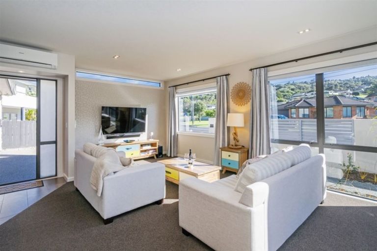 Photo of property in 6 Centennial Drive, Whitianga, 3510