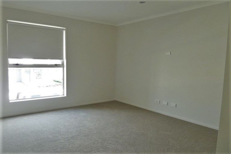 Photo of property in 24 Costa Viva Crescent, Karaka, Papakura, 2113