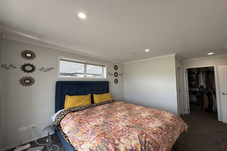 Photo of property in 21 Te Ara O Toroa, Wainuiomata, Lower Hutt, 5014