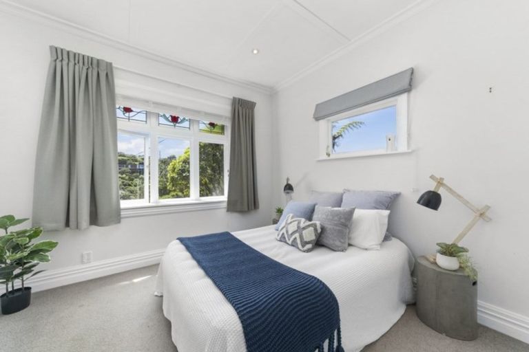 Photo of property in 43 Woodland Road, Johnsonville, Wellington, 6037