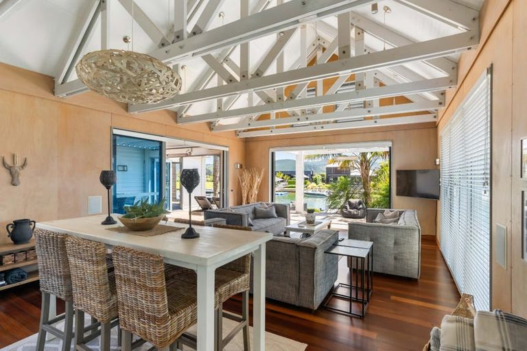 Photo of property in 121 Motu Hei, Pauanui, Hikuai, 3579